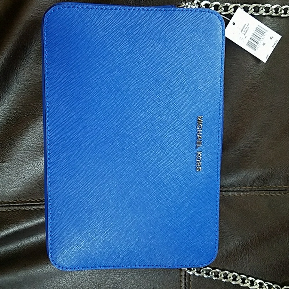 Michael kors crossbody